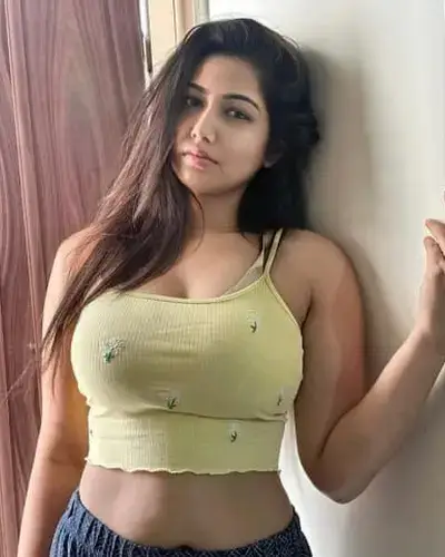 Escorts Padum